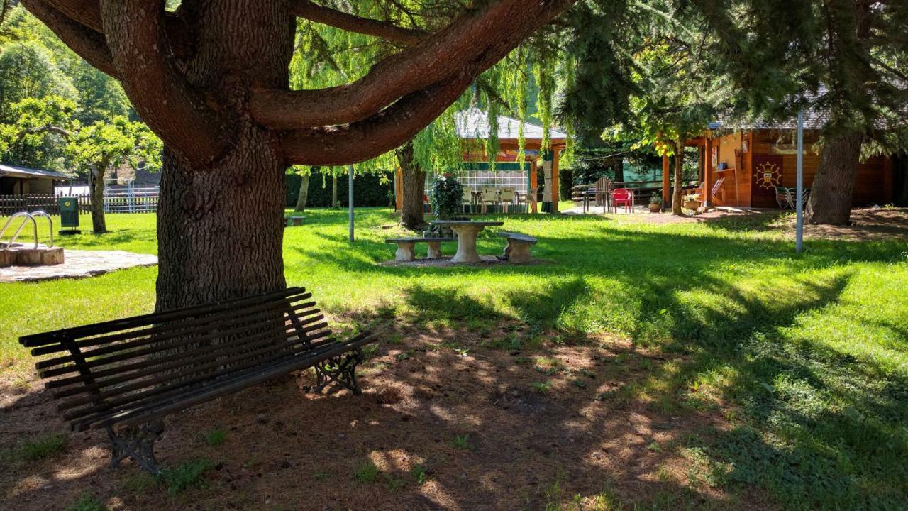 Hostal Talabart Les, Catalonia Kültér fotó