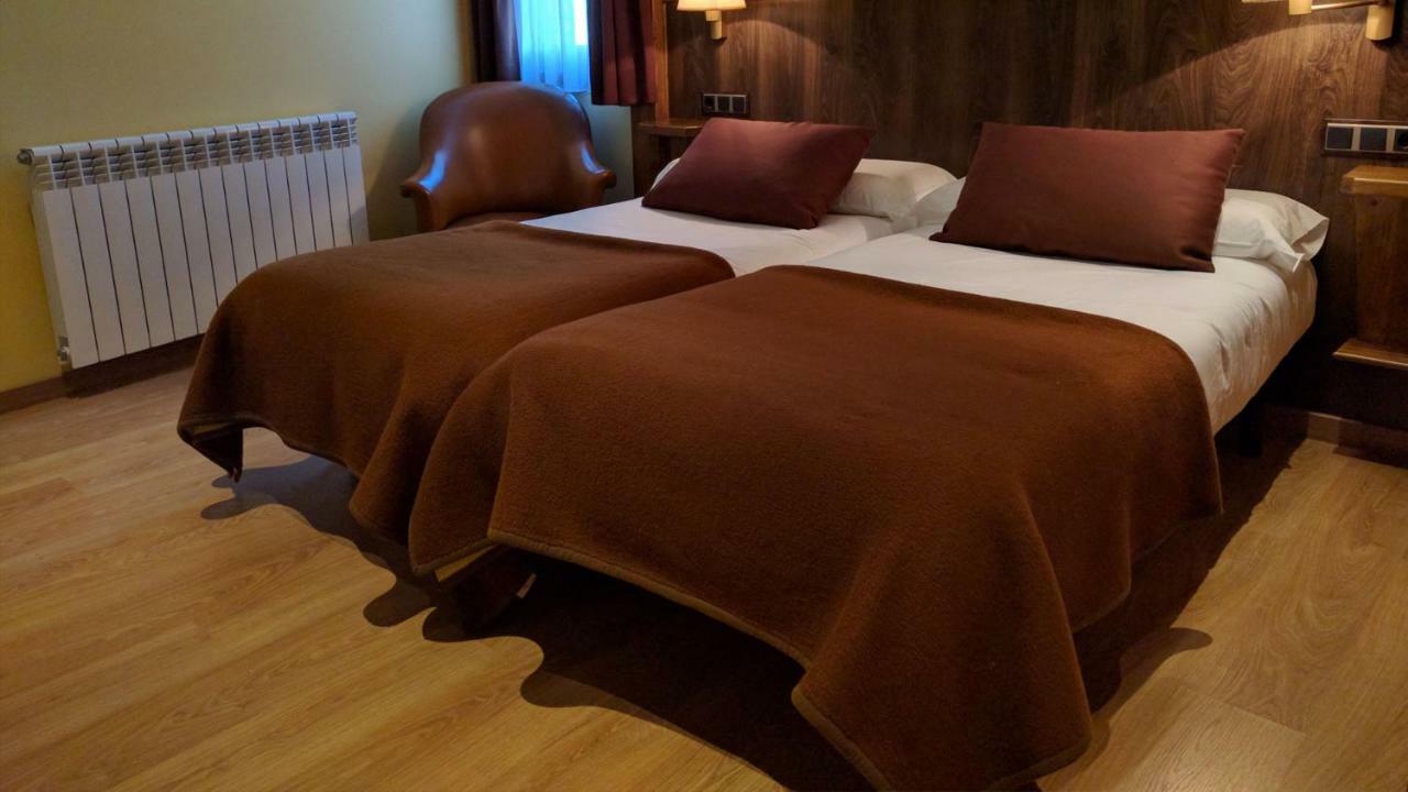 Hostal Talabart Les, Catalonia Kültér fotó